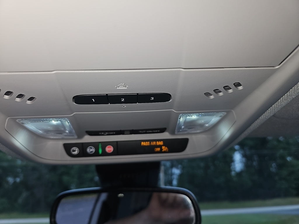 2024 GMC Terrain SLT Image 31 of 31