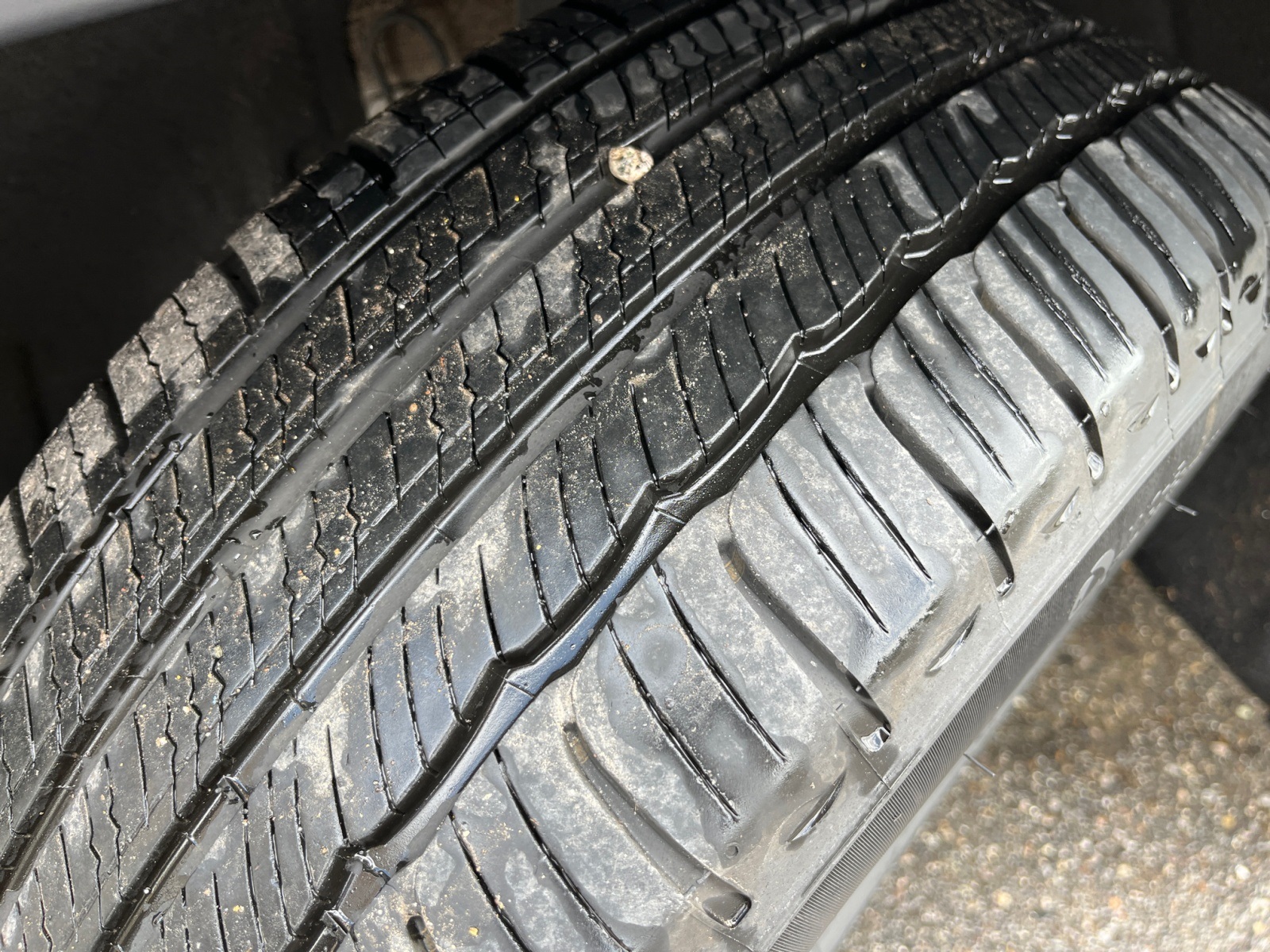 Vehicle image 33 of 39