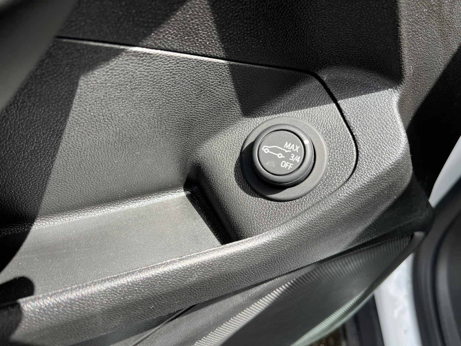 Vehicle image 20 of 39