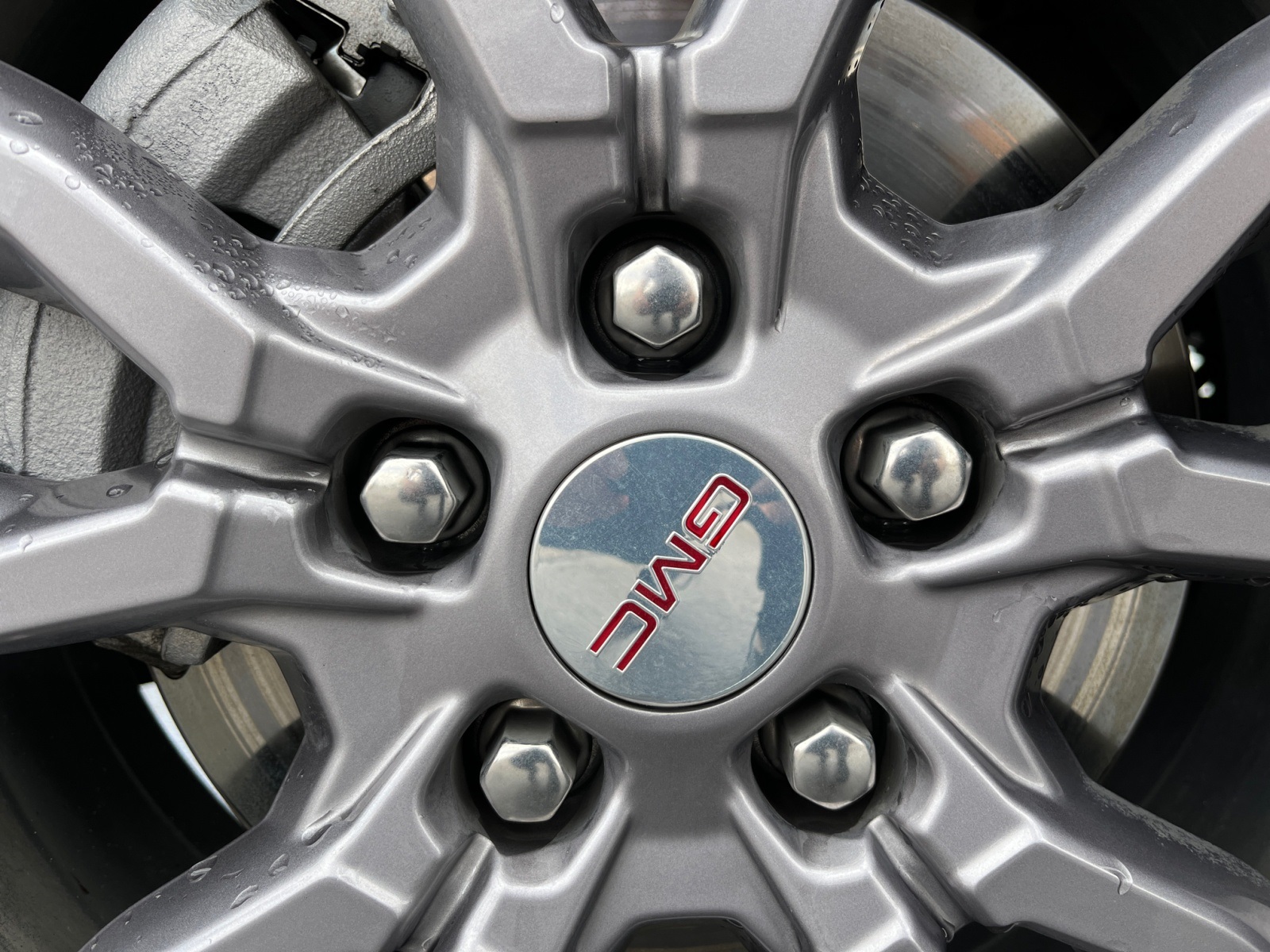 Vehicle image 32 of 39