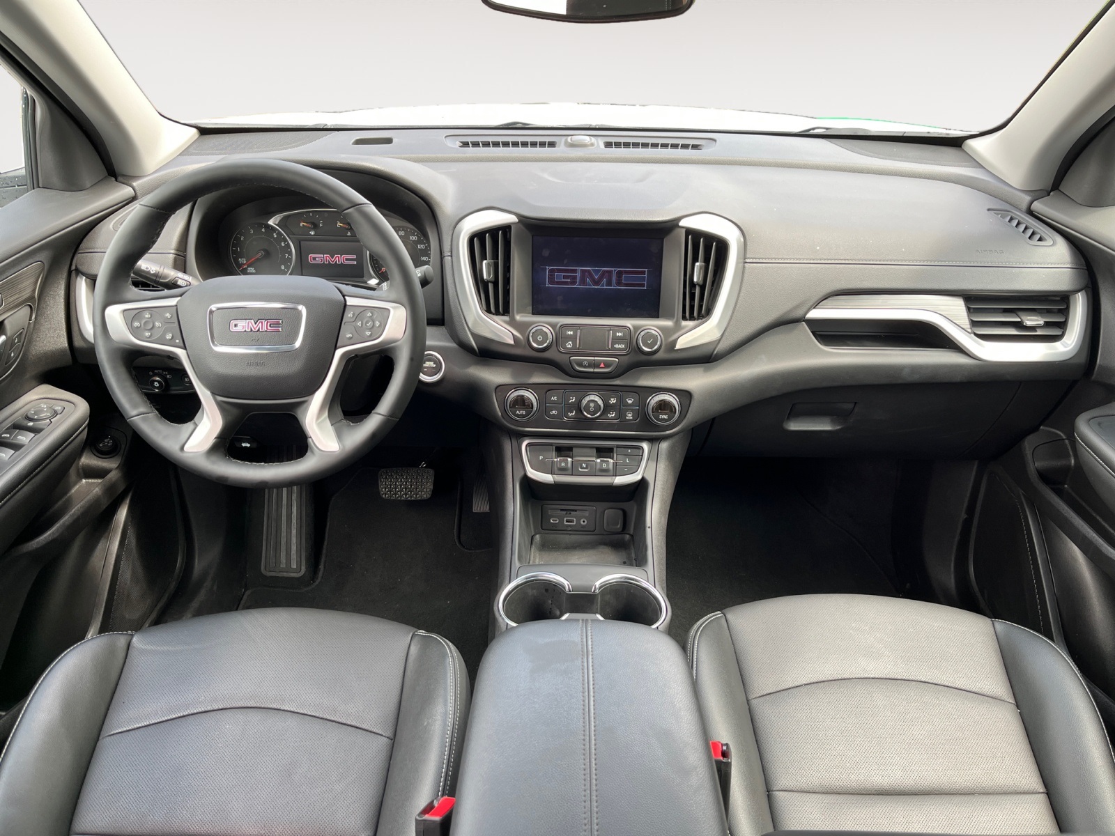 Vehicle image 10 of 39