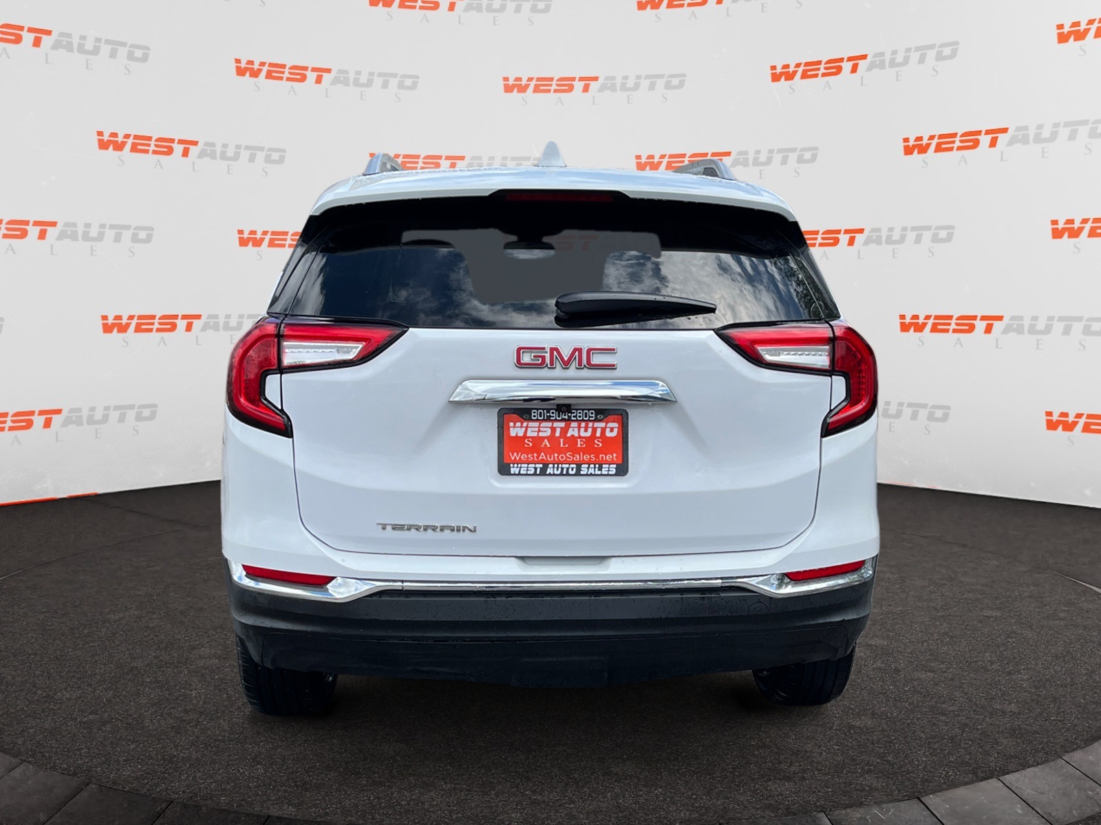 Vehicle image 6 of 39