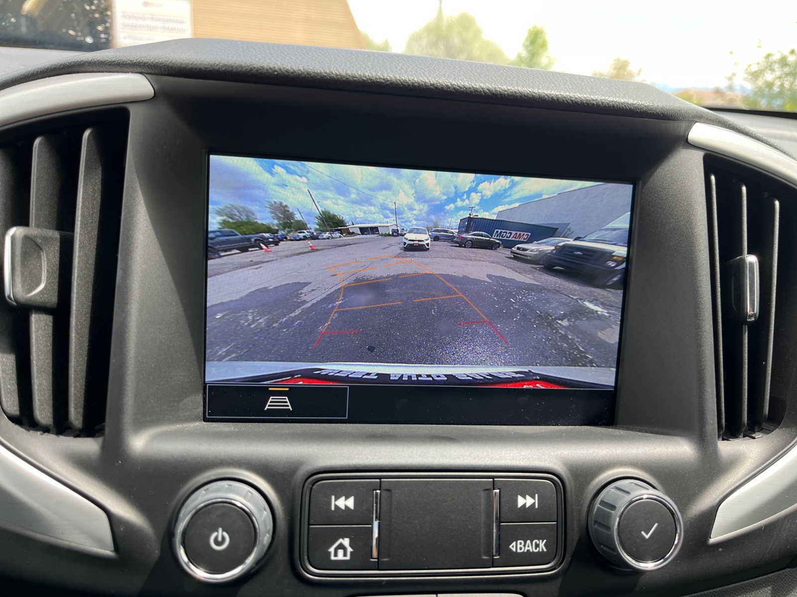 Vehicle image 23 of 39