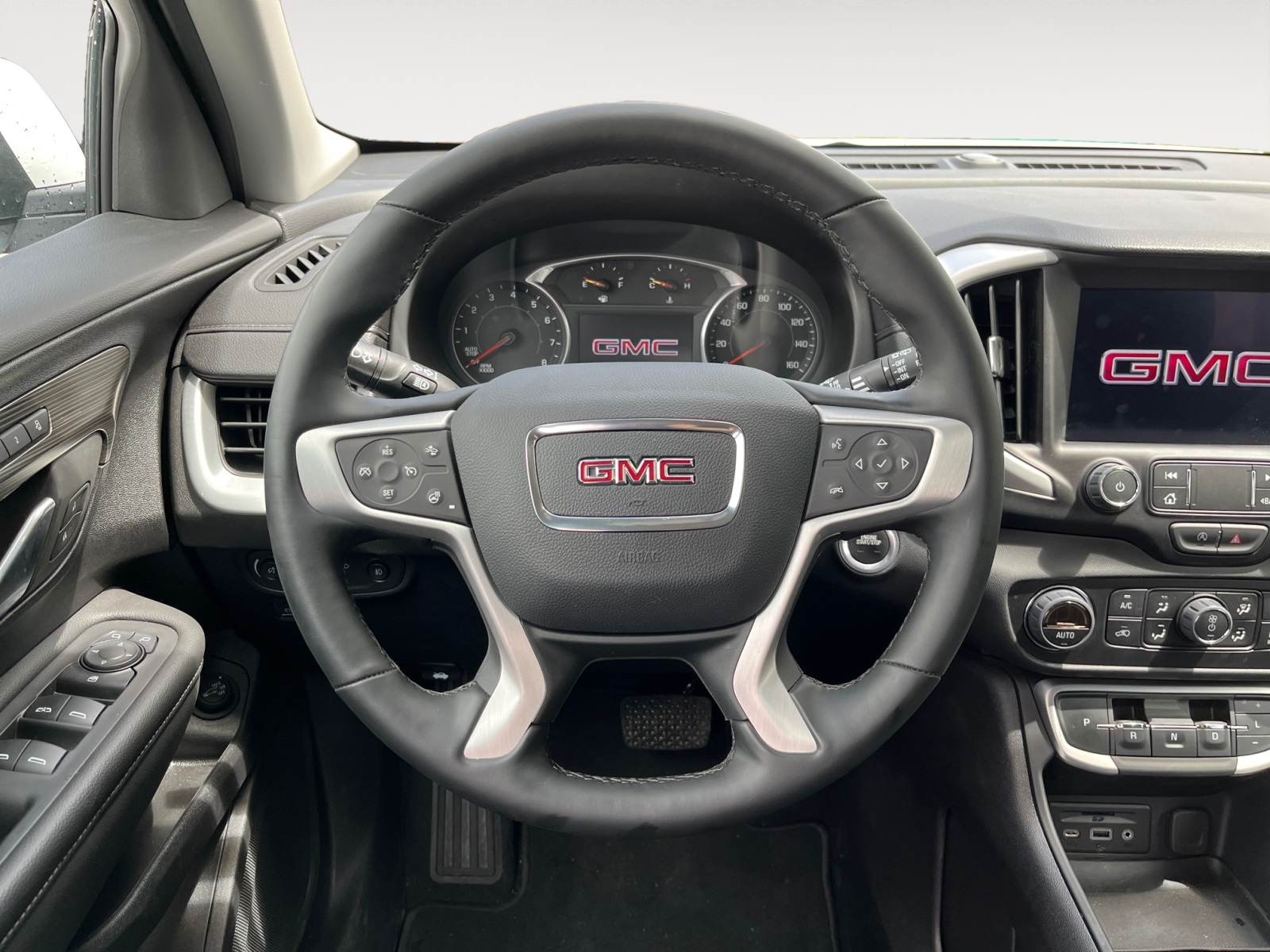 Vehicle image 12 of 39