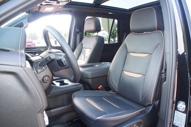 Vehicle image 21 of 37