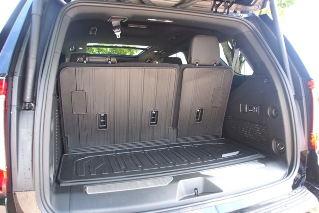 Vehicle image 17 of 37