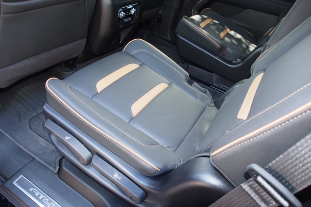 Vehicle image 24 of 37