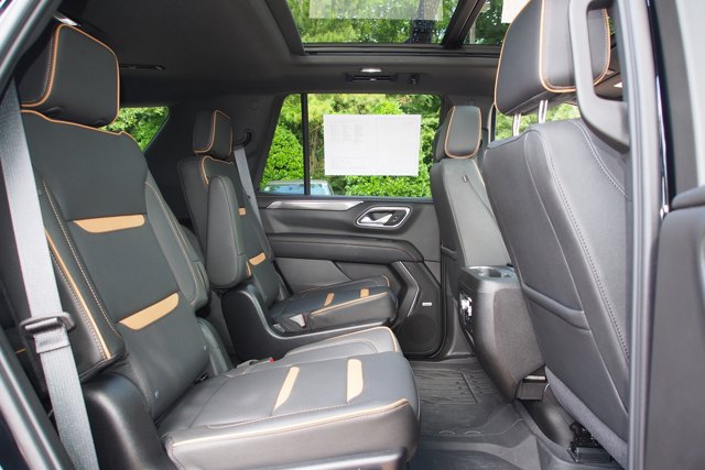 Vehicle image 13 of 37