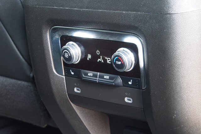 Vehicle image 15 of 37