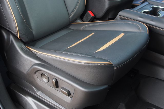 Vehicle image 12 of 37