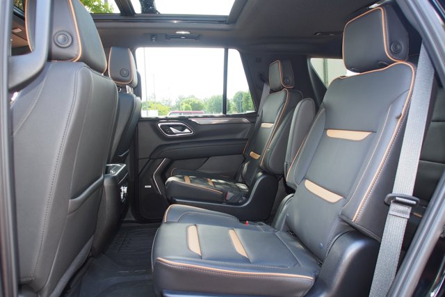 Vehicle image 23 of 37