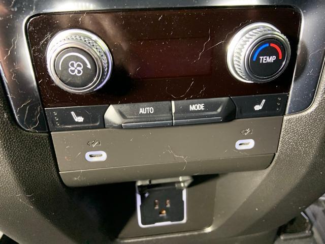 Vehicle image 17 of 37