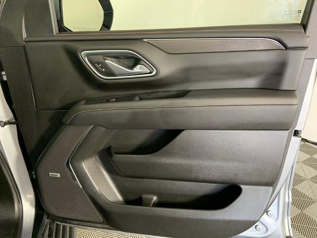 Vehicle image 27 of 37