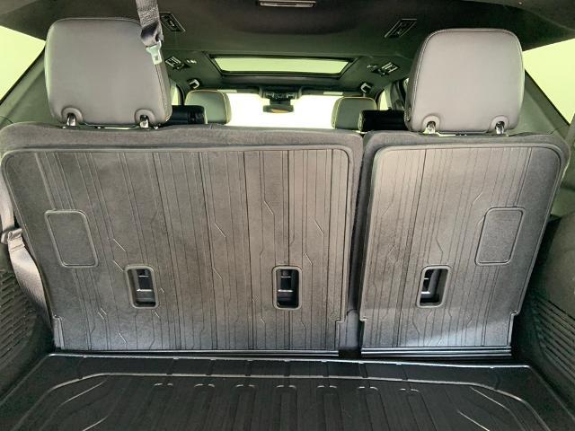 Vehicle image 21 of 37
