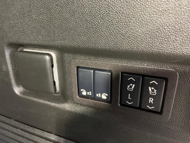 Vehicle image 23 of 37