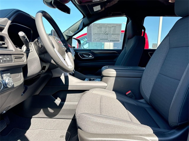 Vehicle image 12 of 28
