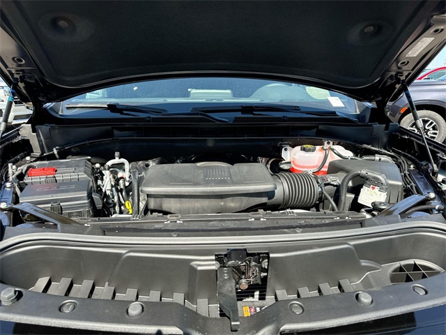 Vehicle image 23 of 28