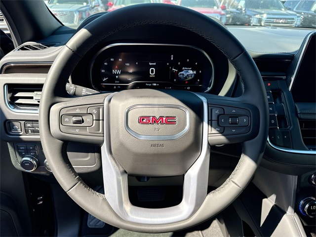 Vehicle image 17 of 28