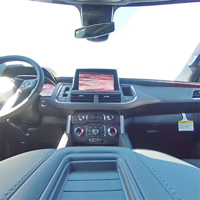 Vehicle image 25 of 28