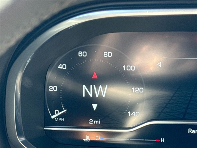 Vehicle image 16 of 28