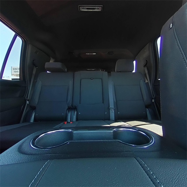 Vehicle image 27 of 28