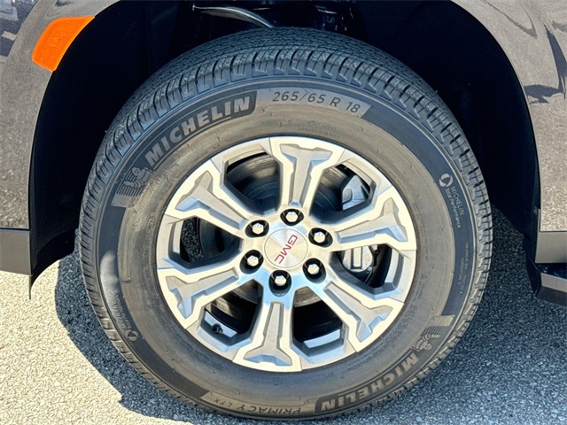 Vehicle image 22 of 28