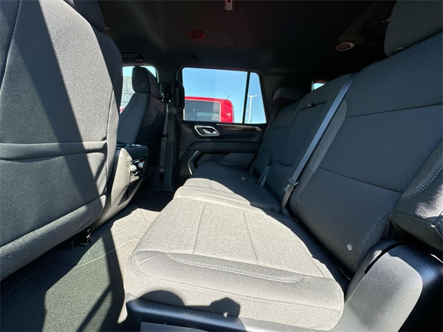 Vehicle image 9 of 28