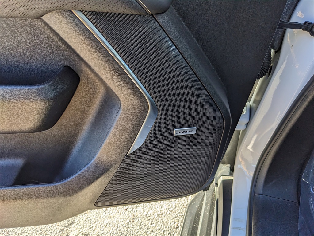 2024 GMC Yukon SLT Image 35 of 35