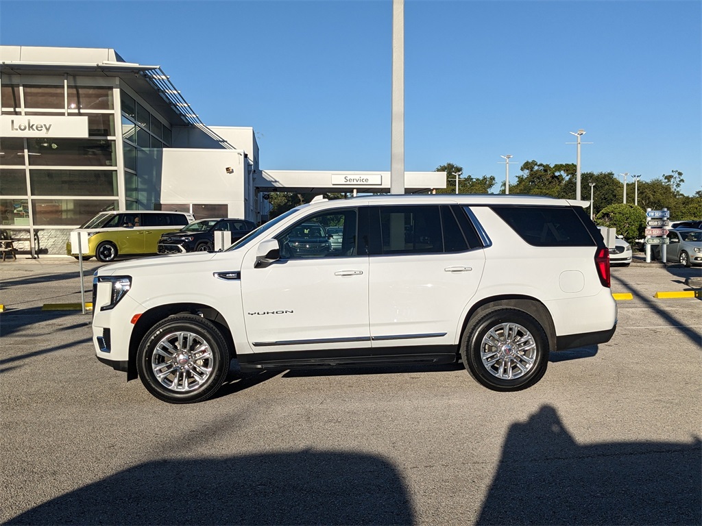 2024 GMC Yukon SLT Image 6 of 35