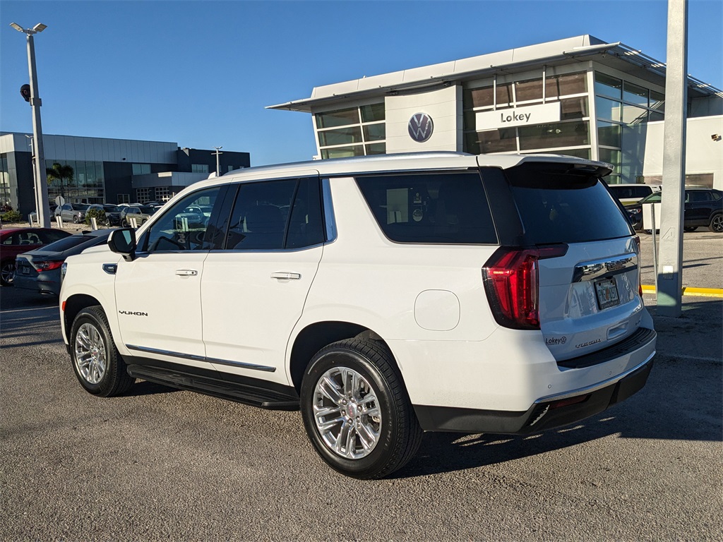 2024 GMC Yukon SLT Image 5 of 35