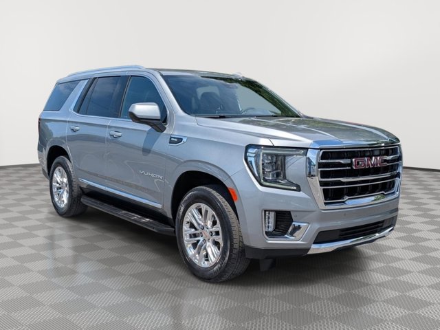 2024 GMC Yukon SLT Image 3 of 33