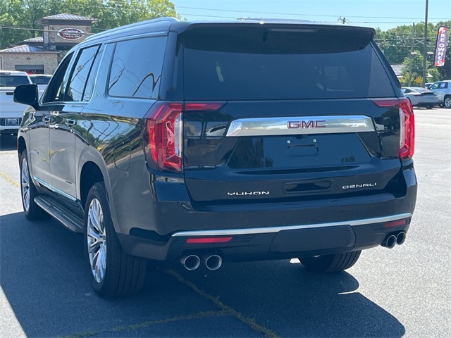 Vehicle image 10 of 30