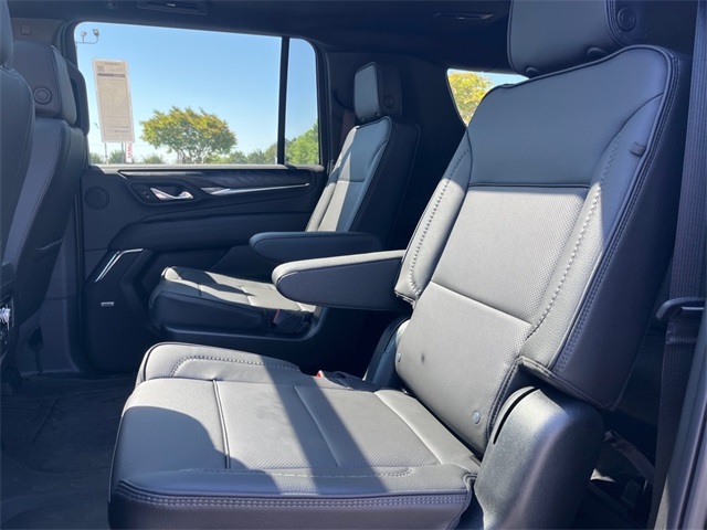 Vehicle image 17 of 30
