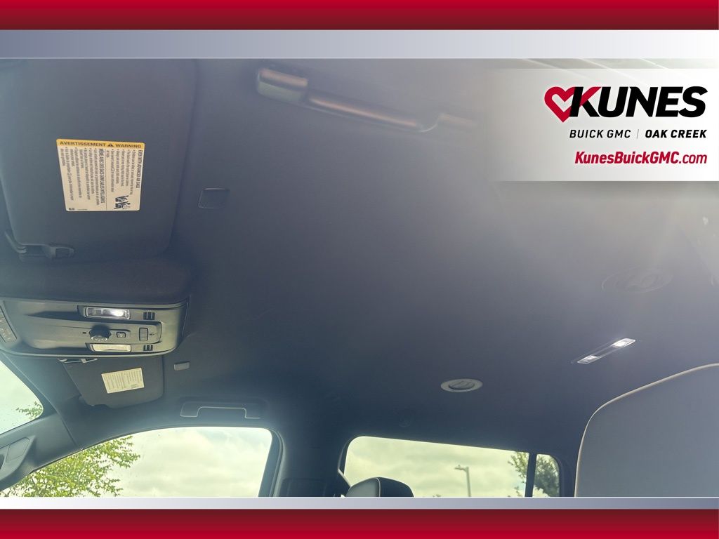 2024 GMC Yukon XL SLT Image 26 of 27