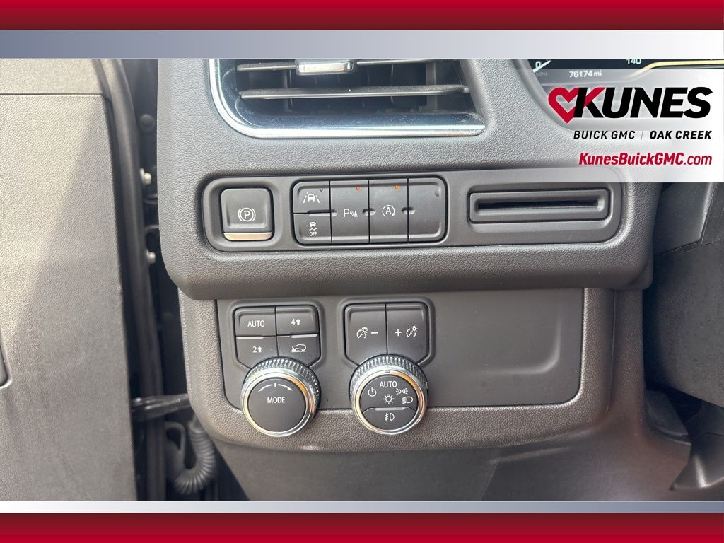 2024 GMC Yukon XL SLT Image 20 of 27