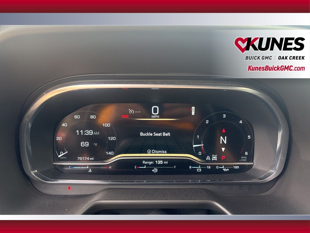 2024 GMC Yukon XL SLT Image 11 of 27