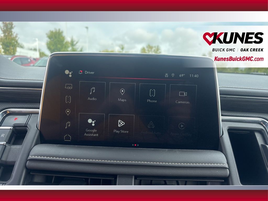 2024 GMC Yukon XL SLT Image 13 of 27