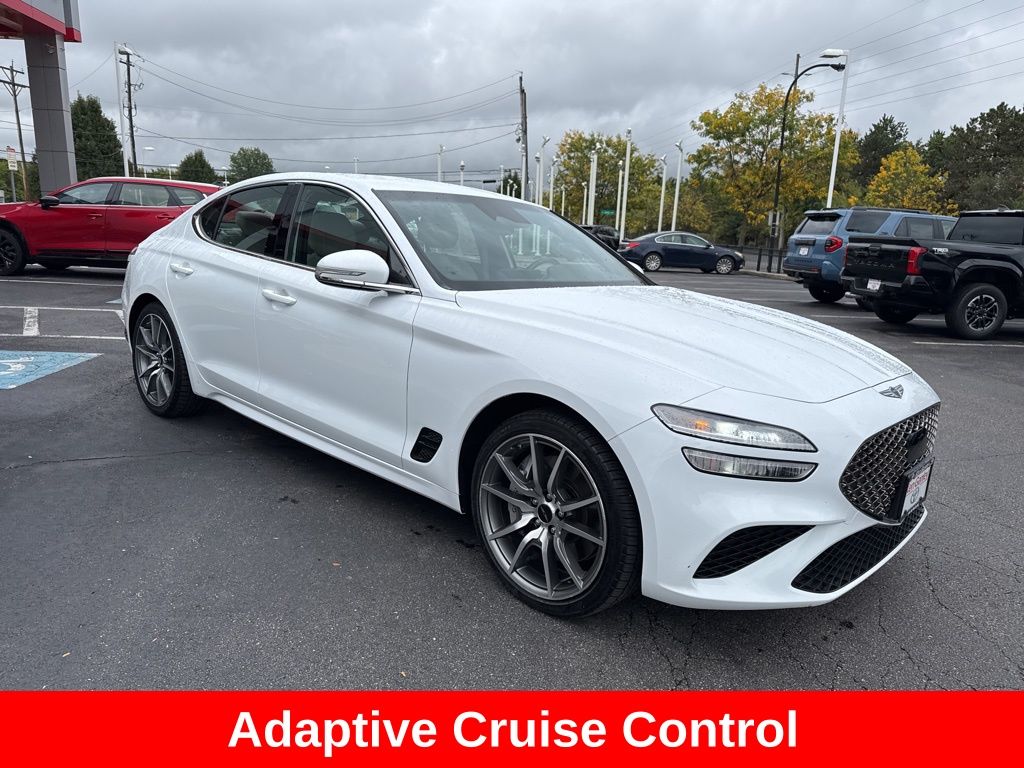2024 Genesis G70 2.5T Image 3 of 40