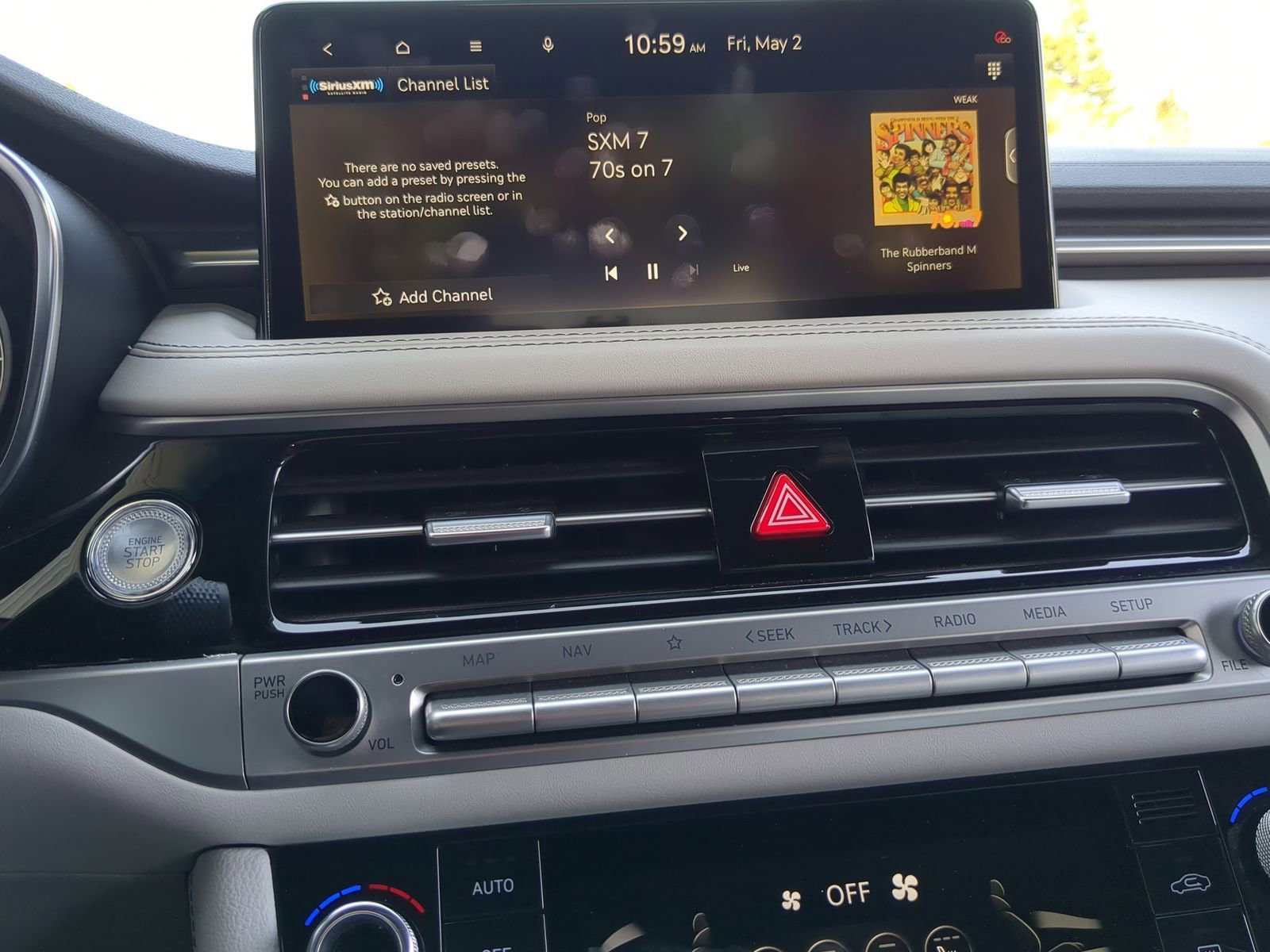 Vehicle image 17 of 23