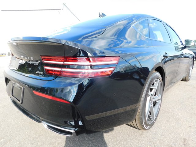 Vehicle image 3 of 14