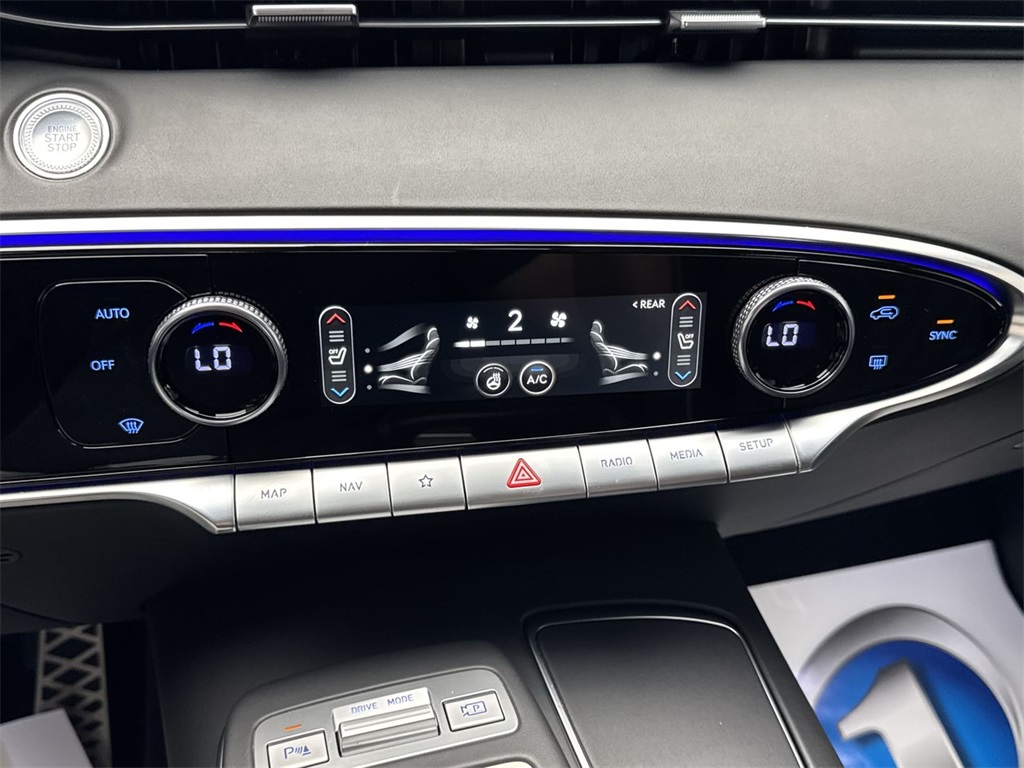 2024 Genesis GV70 3.5T Sport Image 28 of 28