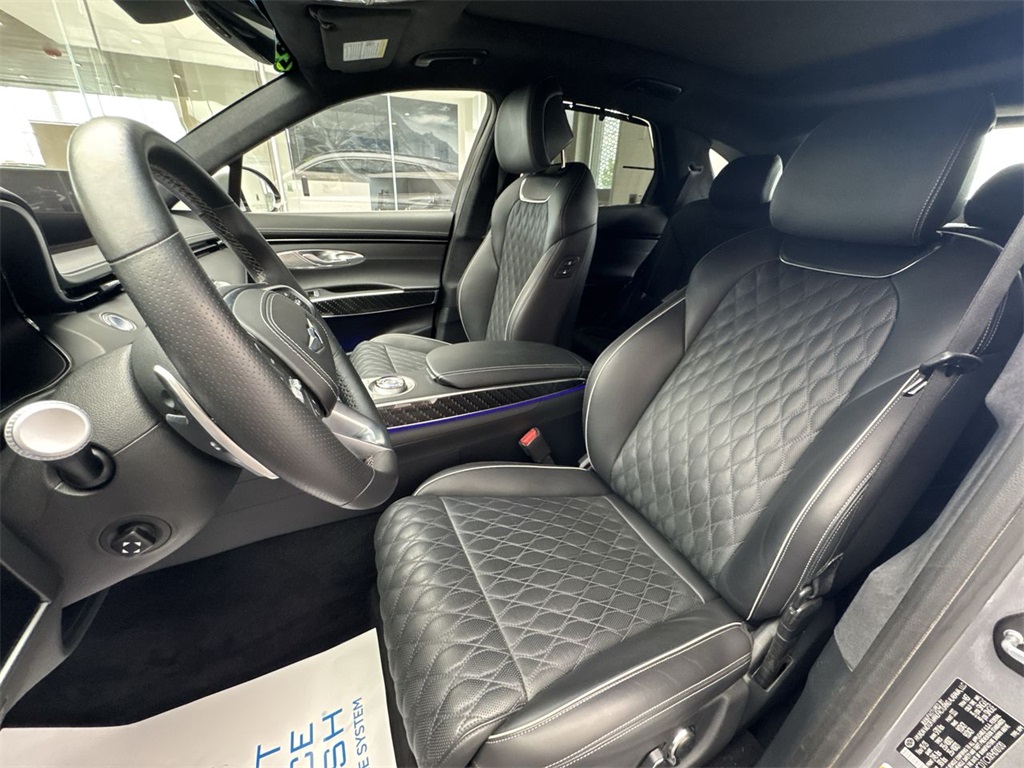2024 Genesis GV70 3.5T Sport Image 14 of 28