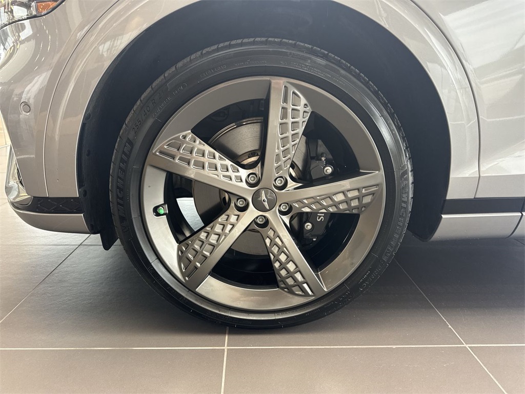 2024 Genesis GV70 3.5T Sport Image 11 of 28