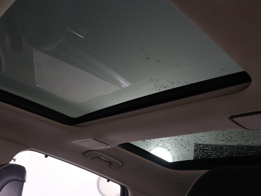 2024 Genesis GV80 Base Image 57 of 60