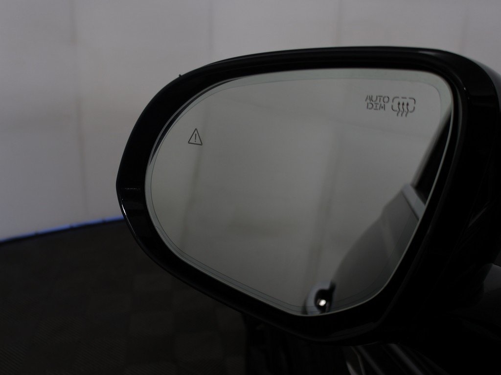 2024 Genesis GV80 Base Image 52 of 60