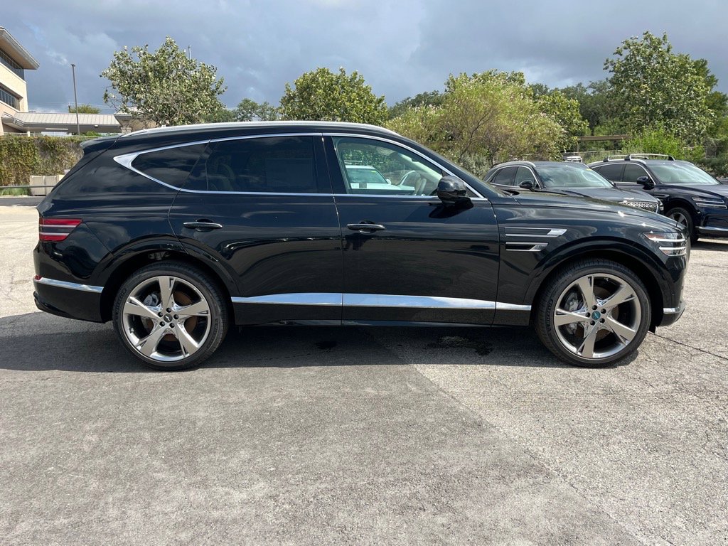Vehicle image 2 of 23