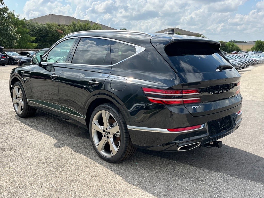 Vehicle image 6 of 23