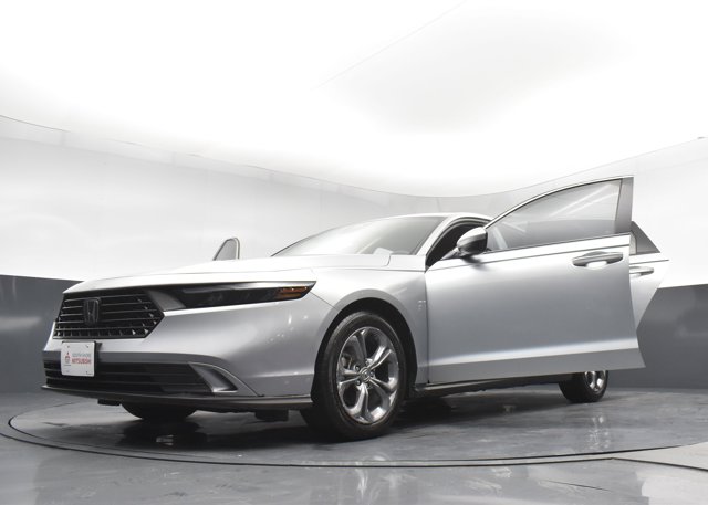 2024 Honda Accord EX Image 3 of 33