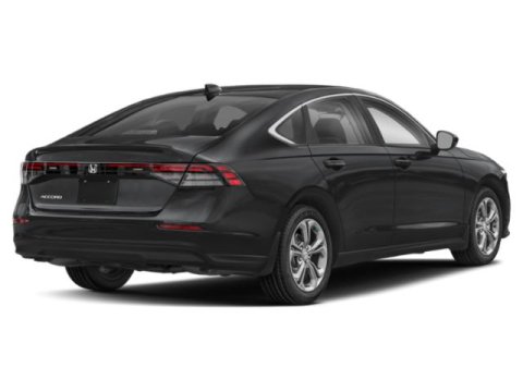 Vehicle image 3 of 5