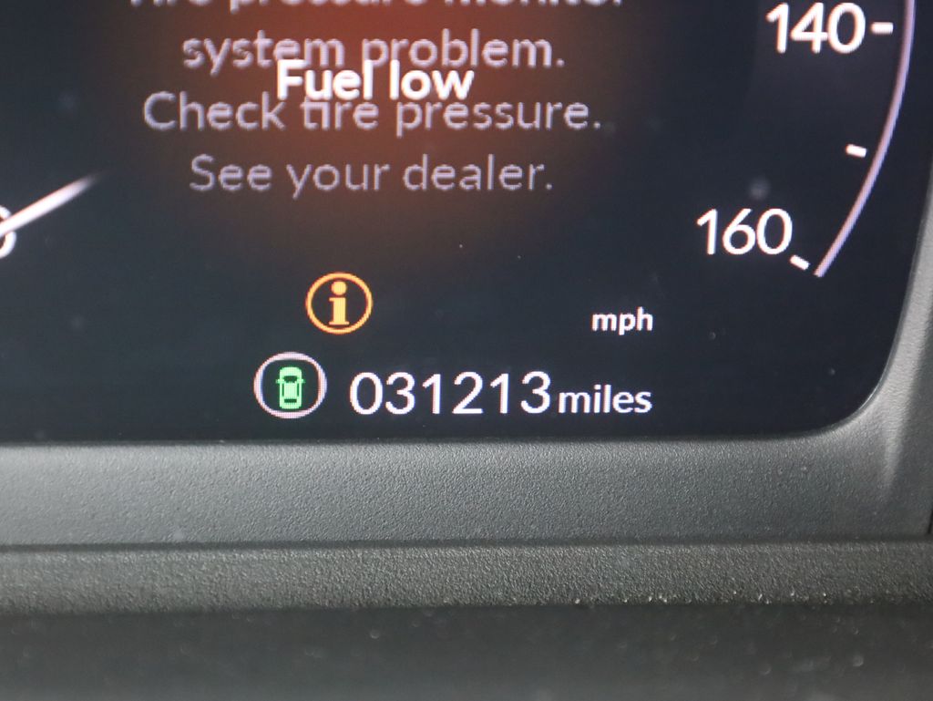 Vehicle image 36 of 49